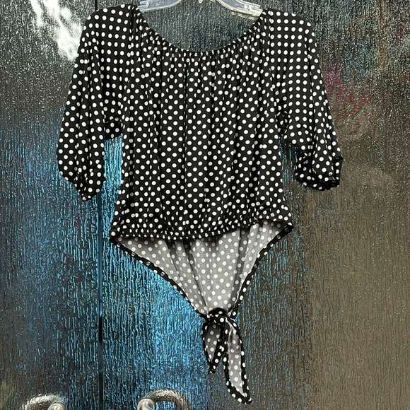 Front Tie Blouse - Picture 3 of 3